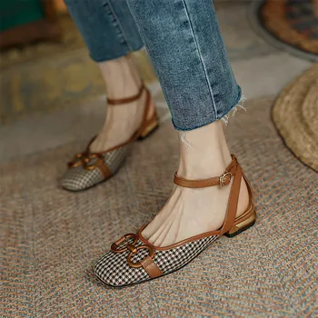 2022 Новые женские туфли на плоской подошве в стиле французского ретро в Корейском стиле, женские босоножки с пряжкой в одну линию, модная женская обувь на толстом каблуке в клетку