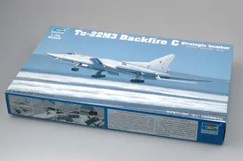 Стратегический бомбардировщик Trumpeter 1/72 01656 Ту-22М3 Backfire-C